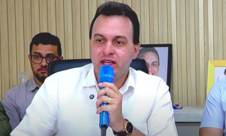 Em Triunfo: Prefeito Espedito Filho decreta estado de calamidade pública financeira durante coletiva de imprensa 2t 780x470 - Em Triunfo: Prefeito Espedito Filho decreta estado de calamidade pública financeira durante coletiva de imprensa
