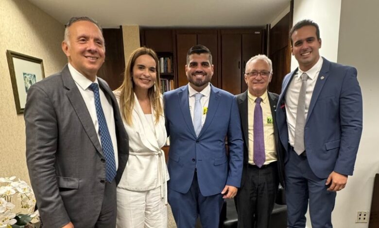 Prefeito Leomar Maia busca avanços para a saúde de Belém do Brejo do Cruz em viagem a Brasília Leomar BSB 780x470 - Prefeito Leomar Maia busca avanços para a saúde de Belém do Brejo do Cruz em viagem a Brasília