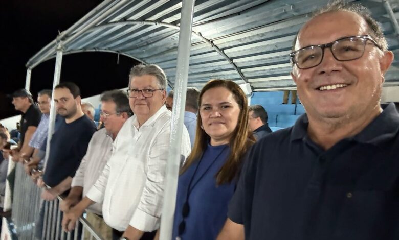 Prefeito Ceninha Lucena participa da 55ª EXPAPI em Campina Grande e reforça compromisso com o setor agropecuário de Bonito de Santa Fé ceninhacg 780x470 - Prefeito Ceninha Lucena participa da 55ª EXPAPI em Campina Grande e reforça compromisso com o setor agropecuário de Bonito de Santa Fé