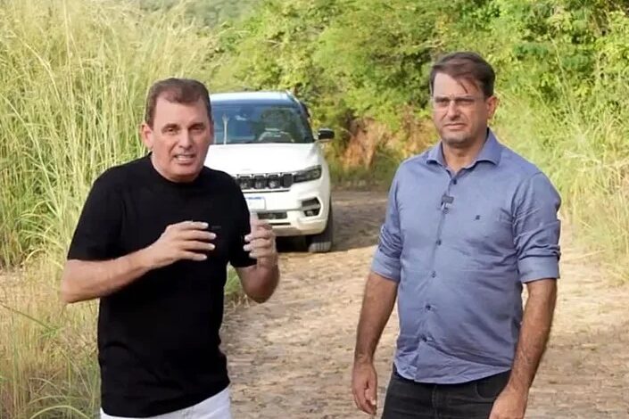 Governo publica edital para obra na Serra do Vital e recebe agradecimento de Chico Mendes e Bal Lins chicoebal 705x470 - Governo publica edital para obra na Serra do Vital e recebe agradecimento de Chico Mendes e Bal Lins