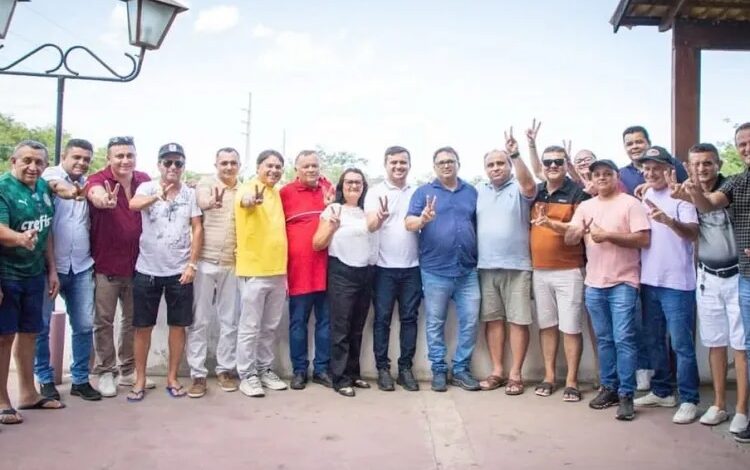 Deputado Gilbertinho amplia base política em encontro com lideranças do Vale do Piancó gilbertinhopianco 750x470 - Deputado Gilbertinho amplia base política em encontro com lideranças do Vale do Piancó