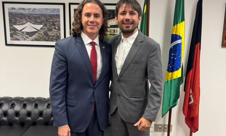 Durante visita a Brasília, prefeito Heitor Campos, de Cacimba de Areia, reafirma apoio à reeleição de Veneziano para o Senado, em 2026 vene1 780x470 - Durante visita a Brasília, prefeito Heitor Campos, de Cacimba de Areia, reafirma apoio à reeleição de Veneziano para o Senado, em 2026