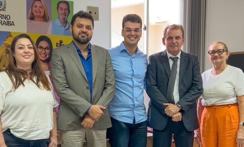 Prefeito de Cachoeira dos Índios, Alyson Francisco, cumpre agenda em João Pessoa ao lado de Chico Mendes em busca de investimentos para a saúde chicocachoeira 780x470 - Prefeito de Cachoeira dos Índios, Alyson Francisco, cumpre agenda em João Pessoa ao lado de Chico Mendes em busca de investimentos para a saúde