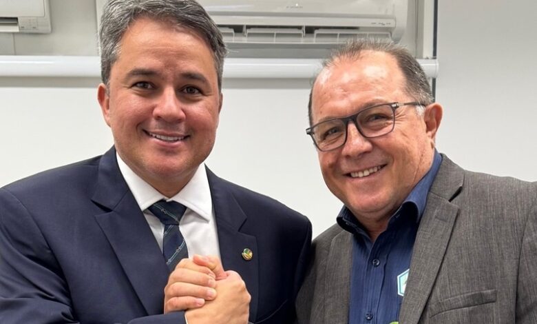 Prefeito Ceninha Lucena agradece ao senador Efraim Filho por emenda de R$ 200 mil para a saúde de Bonito de Santa Fé ceninha e efraim 780x470 - Prefeito Ceninha Lucena agradece ao senador Efraim Filho por emenda de R$ 200 mil para a saúde de Bonito de Santa Fé