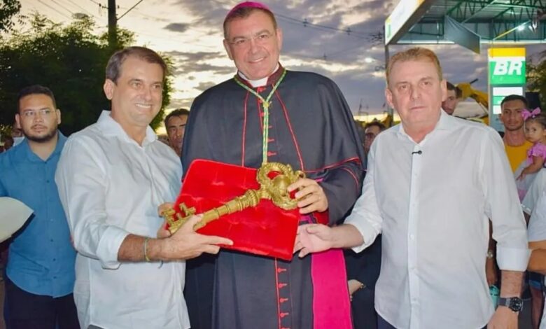 ChicoSJP 780x470 - Prefeito Bal Lins e o deputado Chico Mendes recepcionam o Bispo em São José de Piranhas