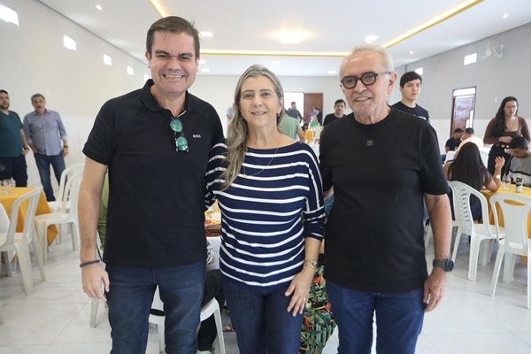 Prefeita de Areia, Dra. Silvia Cunha Lima, anuncia apoio a Cícero Lucena para o Governo da Paraíba ciceroareiaapoio - Prefeita de Areia, Dra. Silvia Cunha Lima, anuncia apoio a Cícero Lucena para o Governo da Paraíba