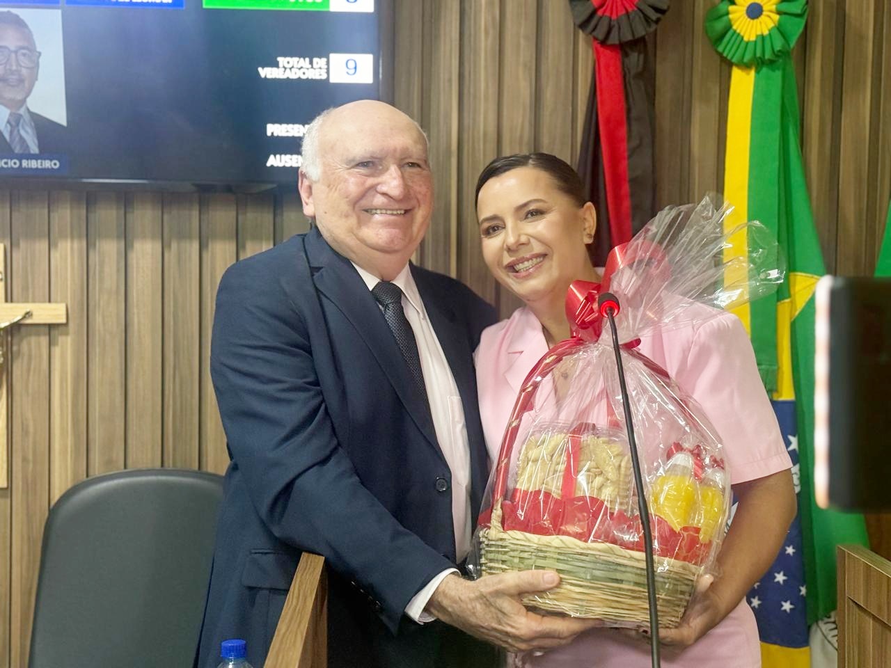 Câmara de Nazarezinho homenageia conselheiro do TCE-PB Nominando Diniz com Título de Cidadão Nazarezinhense naza02 - Câmara de Nazarezinho homenageia conselheiro do TCE-PB Nominando Diniz com Título de Cidadão Nazarezinhense