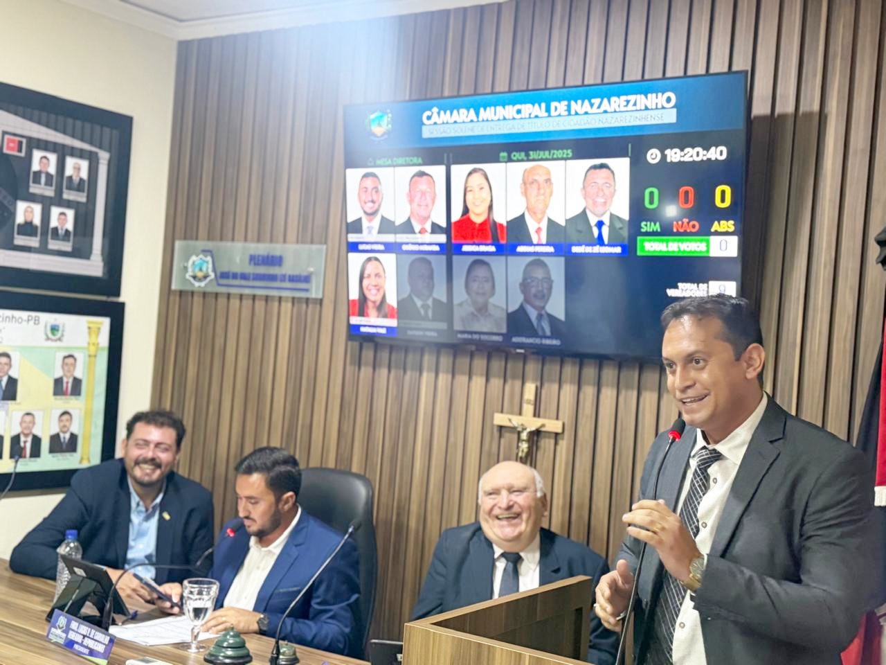 Câmara de Nazarezinho homenageia conselheiro do TCE-PB Nominando Diniz com Título de Cidadão Nazarezinhense naza12 - Câmara de Nazarezinho homenageia conselheiro do TCE-PB Nominando Diniz com Título de Cidadão Nazarezinhense
