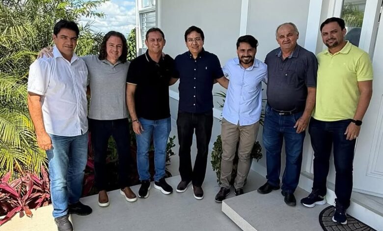 Prefeito de Lastro celebra emenda de R$ 1,8 milhão destinada pelo senador Veneziano para construção de UBS RONALDO 2 780x470 - Prefeito de Lastro celebra emenda de R$ 1,8 milhão destinada pelo senador Veneziano para construção de UBS