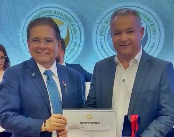 São Francisco é homenageado com Selo Município Sustentável pela Assembleia Legislativa da Paraíba jr 1 600x470 - São Francisco é homenageado com Selo Município Sustentável pela Assembleia Legislativa da Paraíba