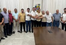 ronaldo 220x150 - Prefeito de Lastro, vice, vereadores e lideranças locais oficializam apoio a Lucas Ribeiro para o Governo da Paraíba
