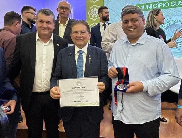 Vieirópolis é reconhecida com Selo Município Sustentável em premiação da ALPB thially2 620x470 - Vieirópolis é reconhecida com Selo Município Sustentável em premiação da ALPB