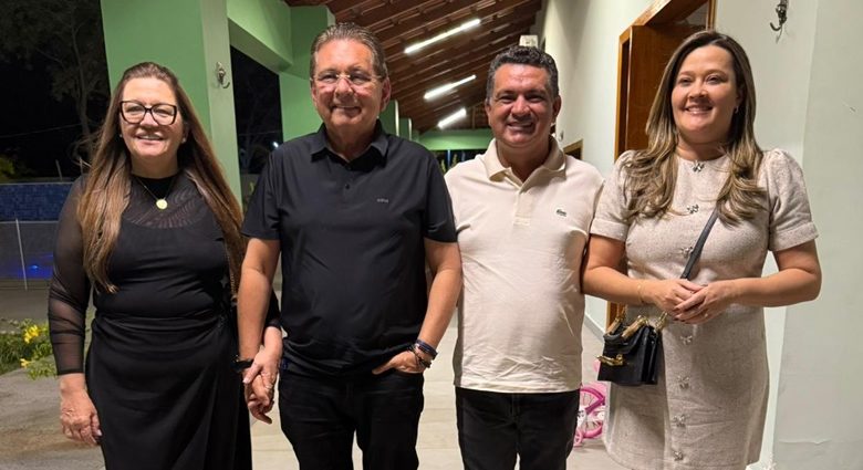 Adriano Galdino se reúne com o prefeito Luiz Claudino e a pré-candidata Larúcia Sá em São João do Rio do Peixe adriano 780x425 - Adriano Galdino se reúne com o prefeito Luiz Claudino e a pré-candidata Larúcia Sá em São João do Rio do Peixe