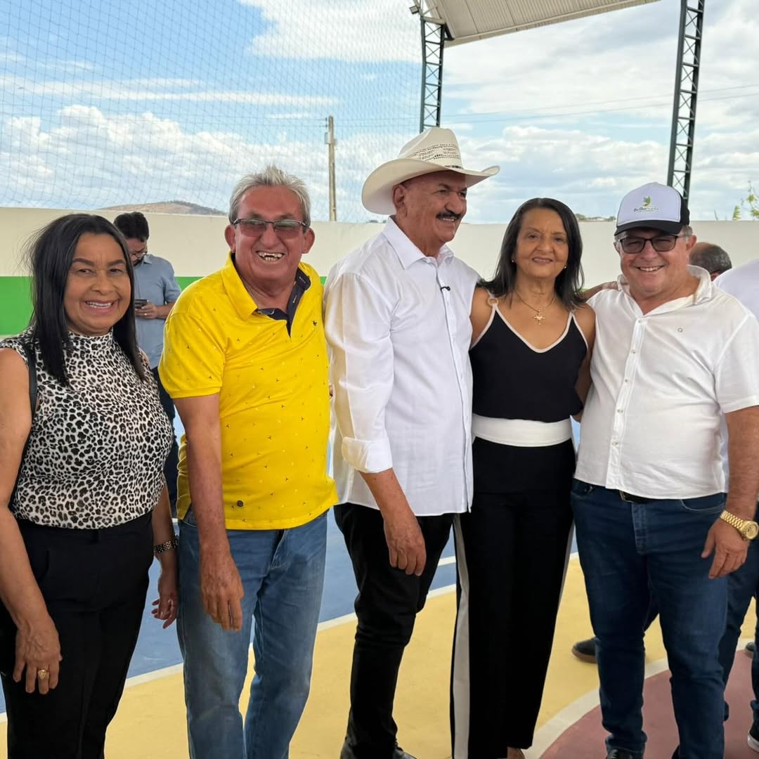 Prefeito de Bonito de Santa Fé, Ceninha Lucena participa de agenda com Lucas Ribeiro no Vale do Piancó e reafirma apoio para 2026 c2 - Prefeito de Bonito de Santa Fé, Ceninha Lucena participa de agenda com Lucas Ribeiro no Vale do Piancó e reafirma apoio para 2026