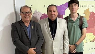 ceninhajp 390x220 - Prefeito Ceninha Lucena cumpre agenda em João Pessoa e discute pautas estratégicas para o desenvolvimento de Bonito de Santa Fé