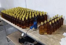 garrafa 220x150 - Mais de 4 mil garrafas de bebidas alcoólicas são apreendidas durante prisão de suspeito de adulteração com metanol na Paraíba