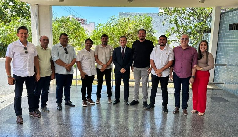 Prefeito de Nazarezinho, Marcelo Vale participa de audiência da Assembleia Itinerante em Sousa e defende ações para enfrentar crise hídrica no Sertão marcelonaza 780x450 - Prefeito de Nazarezinho, Marcelo Vale participa de audiência da Assembleia Itinerante em Sousa e defende ações para enfrentar crise hídrica no Sertão