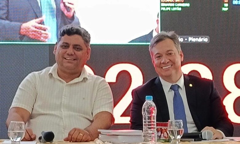 Prefeito Thially Aristóteles participa de audiência pública em Sousa e reforça pedido por soluções hídricas para Vieirópolis thially1 780x470 - Prefeito Thially Aristóteles participa de audiência pública em Sousa e reforça pedido por soluções hídricas para Vieirópolis