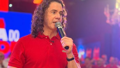 Veneziano exalta retorno de Cícero ao MDB e diz que união reforça projeto para 2026: “Estamos prontos para voltar ao Palácio da Redenção” 1v 390x220 - Veneziano exalta retorno de Cícero ao MDB e diz que união reforça projeto para 2026: “Estamos prontos para voltar ao Palácio da Redenção”