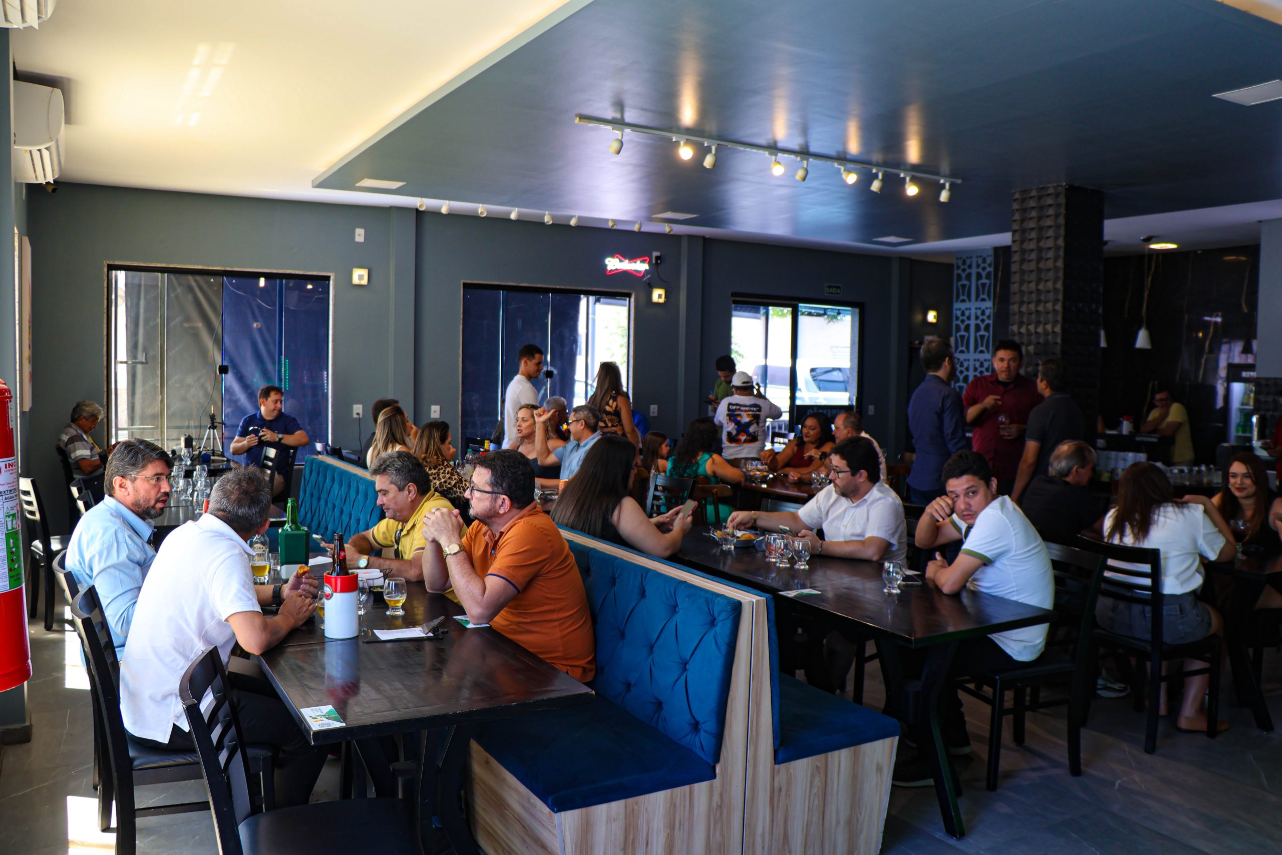 Profissionais da comunicação de Sousa protagonizam a primeira festa da Imprensa e celebram a força da categoria IMG 4040 scaled - Profissionais da comunicação de Sousa protagonizam a primeira festa da Imprensa e celebram a força da categoria