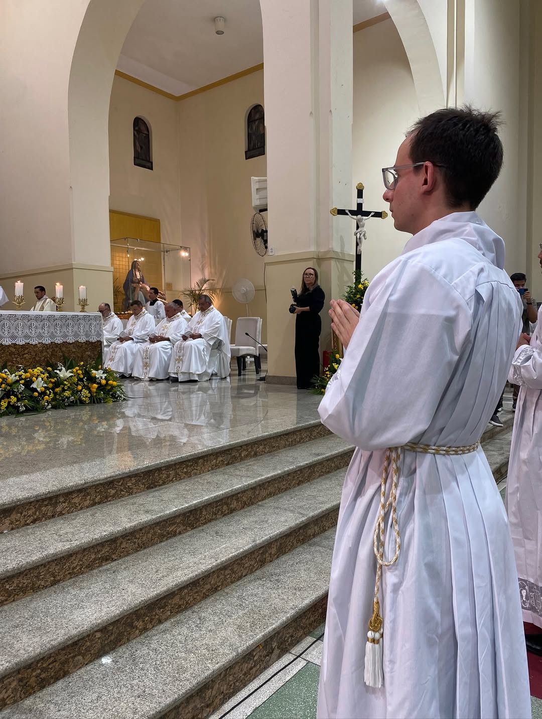 Sousense Marcos Vinícius é ordenado diácono em emocionante celebração na Catedral de Cajazeiras SaveClip.App 575297490 18296658151281195 1671890403209459918 n - Sousense Marcos Vinícius é ordenado diácono em emocionante celebração na Catedral de Cajazeiras