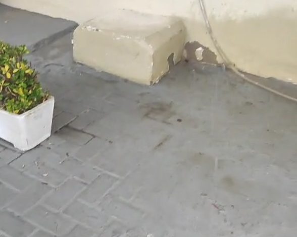 Desperdício Revoltante: Caixa d’água da Prefeitura de Sousa derrama litros enquanto bairros sofrem com falta d’água agua 588x470 - Desperdício Revoltante: Caixa d’água da Prefeitura de Sousa derrama litros enquanto bairros sofrem com falta d’água