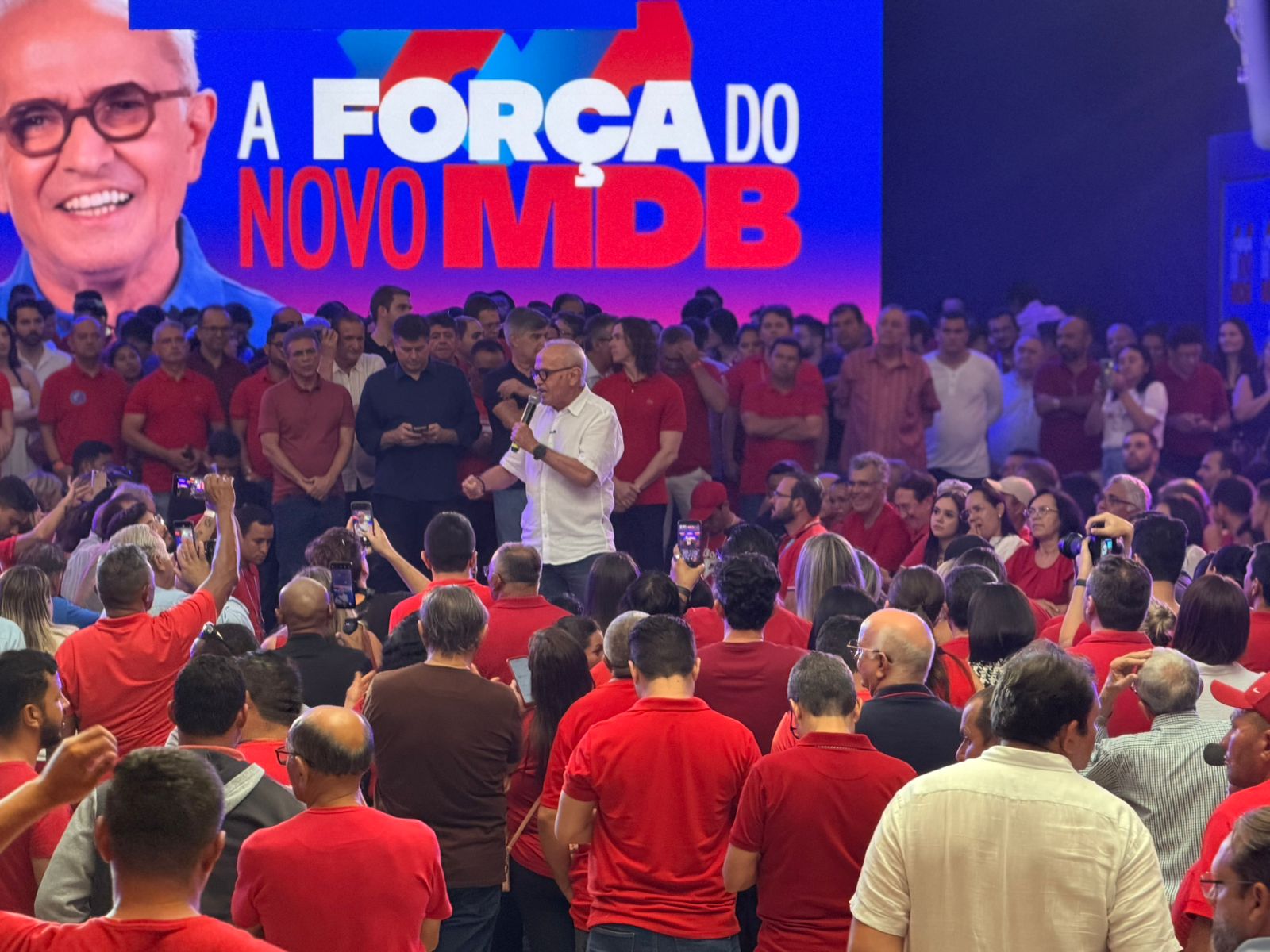 Cícero Lucena oficializa retorno ao MDB em ato marcado por forte mobilização política na Paraíba c5 - Cícero Lucena oficializa retorno ao MDB em ato marcado por forte mobilização política na Paraíba