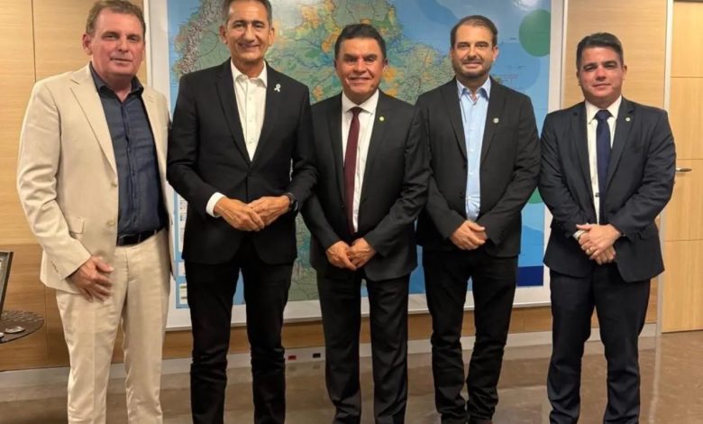 Audiência com Chico Mendes, Wilson Santiago e Bal Lins leva Ministério a reavaliar gestão hídrica no Alto Sertão paraibano chico 1 780x470 - Audiência com Chico Mendes, Wilson Santiago e Bal Lins leva Ministério a reavaliar gestão hídrica no Alto Sertão paraibano