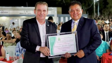 chico 390x220 - Deputado Chico Mendes recebe Título de Cidadão de Bom Jesus e reforça compromisso com o desenvolvimento do Alto Sertão
