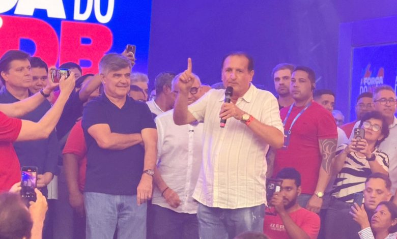 Hervázio Bezerra reforça coragem, lealdade e apoio integral a Cícero Lucena durante ato de retorno ao MDB h 1 780x470 - Hervázio Bezerra reforça coragem, lealdade e apoio integral a Cícero Lucena durante ato de retorno ao MDB