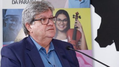 joao 390x220 - João Azevêdo anuncia R$ 2,8 bilhões em pagamento das folhas de novembro e dezembro, 2ª parcela do 13º e abono natalino