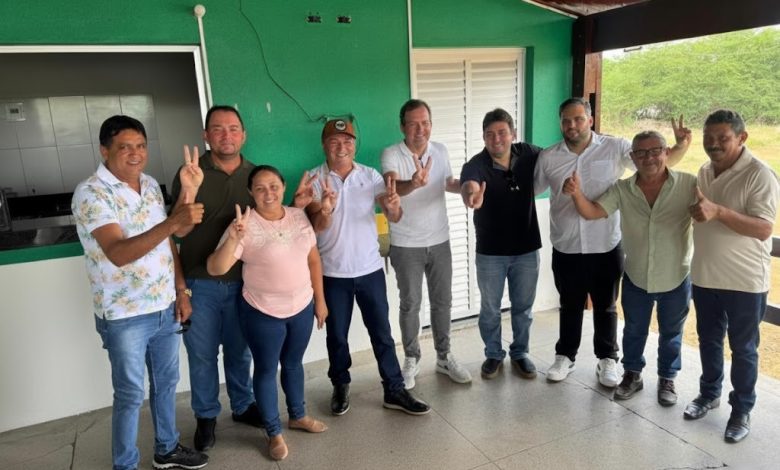 Grupo de vereadores de Santa Cruz anuncia apoio à pré-candidatura de Fábio Tyrone a deputado federal john 780x470 - Grupo de vereadores de Santa Cruz anuncia apoio à pré-candidatura de Fábio Tyrone a deputado federal