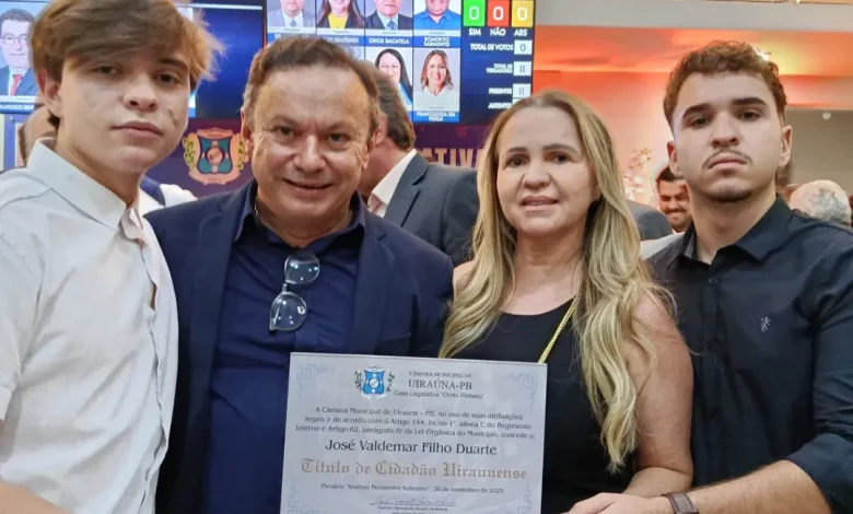 Empresário Tatá Motos é homenageado pela Câmara de Uiraúna com Título de Cidadão Uiraunense tata3 780x470 - Empresário Tatá Motos é homenageado pela Câmara de Uiraúna com Título de Cidadão Uiraunense