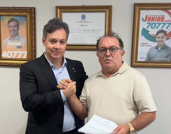 Prefeito Ceninha Lucena cumpre agenda em João Pessoa e reafirma parceria com o deputado Júnior Araújo para novos investimentos em Bonito de Santa Fé JRECENINHA 600x470 - Prefeito Ceninha Lucena cumpre agenda em João Pessoa e reafirma parceria com o deputado Júnior Araújo para novos investimentos em Bonito de Santa Fé