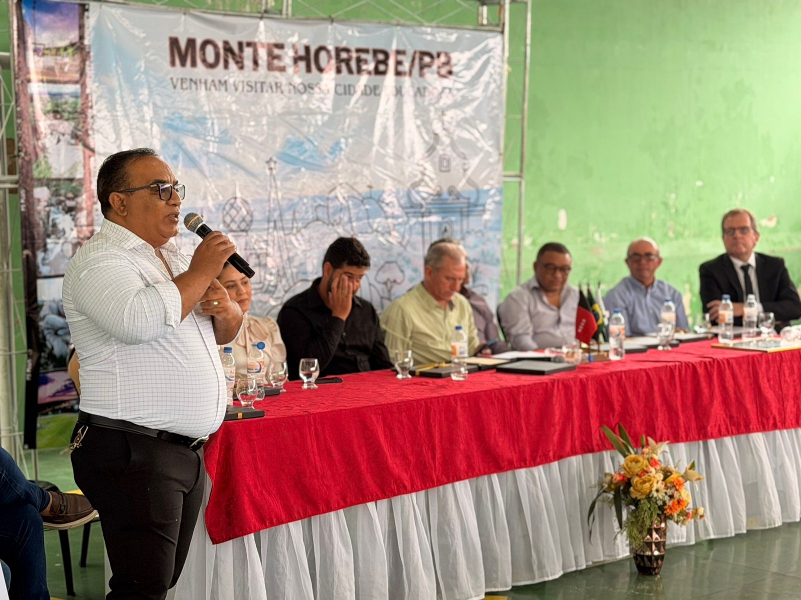 Marcos Eron participa de sessão especial pelos 64 anos de emancipação política de Monte Horebe Marcos01 - Marcos Eron participa de sessão especial pelos 64 anos de emancipação política de Monte Horebe