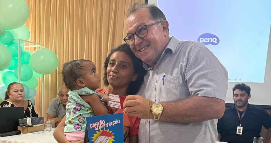 Prefeito Ceninha Lucena e deputado Júnior Araújo entregam Cartão Alimentação Paraíba em Bonito de Santa Fé SaveClip.App 589637309 18350879374205851 1536247306810802479 n 1 - Prefeito Ceninha Lucena e deputado Júnior Araújo entregam Cartão Alimentação Paraíba em Bonito de Santa Fé