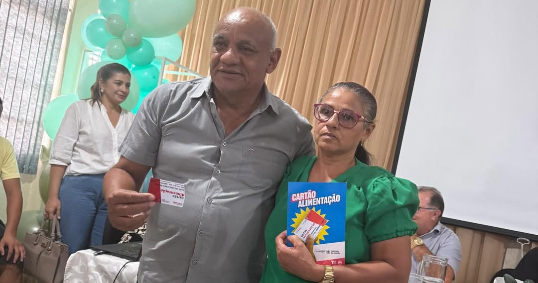 Prefeito Ceninha Lucena e deputado Júnior Araújo entregam Cartão Alimentação Paraíba em Bonito de Santa Fé SaveClip.App 589646185 18350879392205851 4736414759218287785 n - Prefeito Ceninha Lucena e deputado Júnior Araújo entregam Cartão Alimentação Paraíba em Bonito de Santa Fé