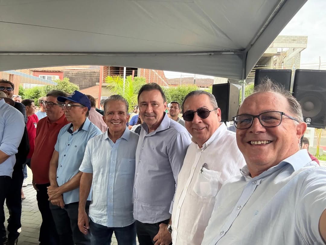 Prefeito de Bonito de Santa Fé, Ceninha Lucena acompanha João Azevêdo e Júnior Araújo em agenda de inaugurações no Sertão paraibano SaveClip.App 590410739 18538121539012720 1080092996418389481 n - Prefeito de Bonito de Santa Fé, Ceninha Lucena acompanha João Azevêdo e Júnior Araújo em agenda de inaugurações no Sertão paraibano