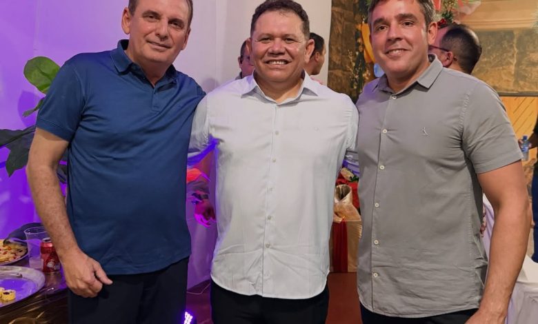 Deputado Chico Mendes prestigia Festa de Fim de Ano em São José da Lagoa Tapada ao lado do prefeito Neto de Coraci e do vice Gilberto SaveClip.App 607280361 18549242893015620 7184846920124295101 n 780x470 - Deputado Chico Mendes prestigia Festa de Fim de Ano em São José da Lagoa Tapada ao lado do prefeito Neto de Coraci e do vice Gilberto