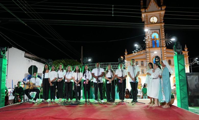 Noite de emoções na abertura do "3⁰ Natal iluminado" em Bernardino Batista bbd 780x470 - Noite de emoções na abertura do "3⁰ Natal iluminado" em Bernardino Batista