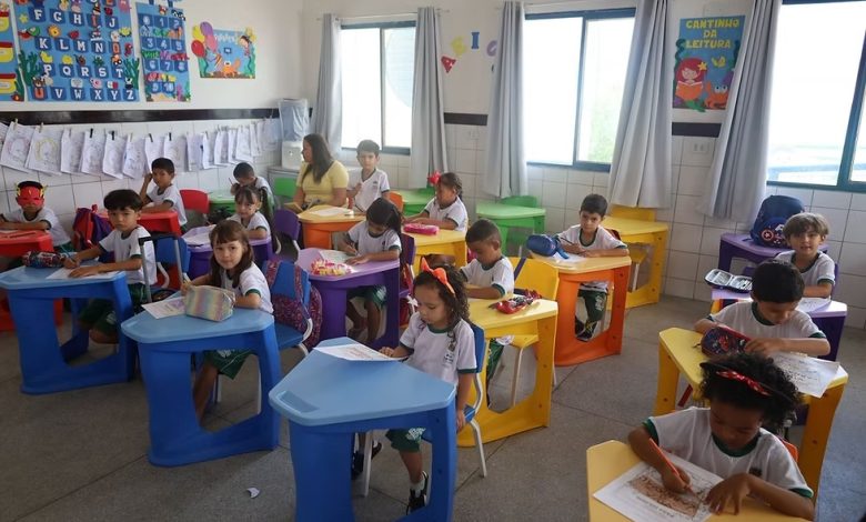 Renovação de matrículas da Rede Municipal de Ensino de Belo Jardim inicia nesta quarta-feira (19) bjescolas 780x470 - Renovação de matrículas da Rede Municipal de Ensino de Belo Jardim inicia nesta quarta-feira (19)