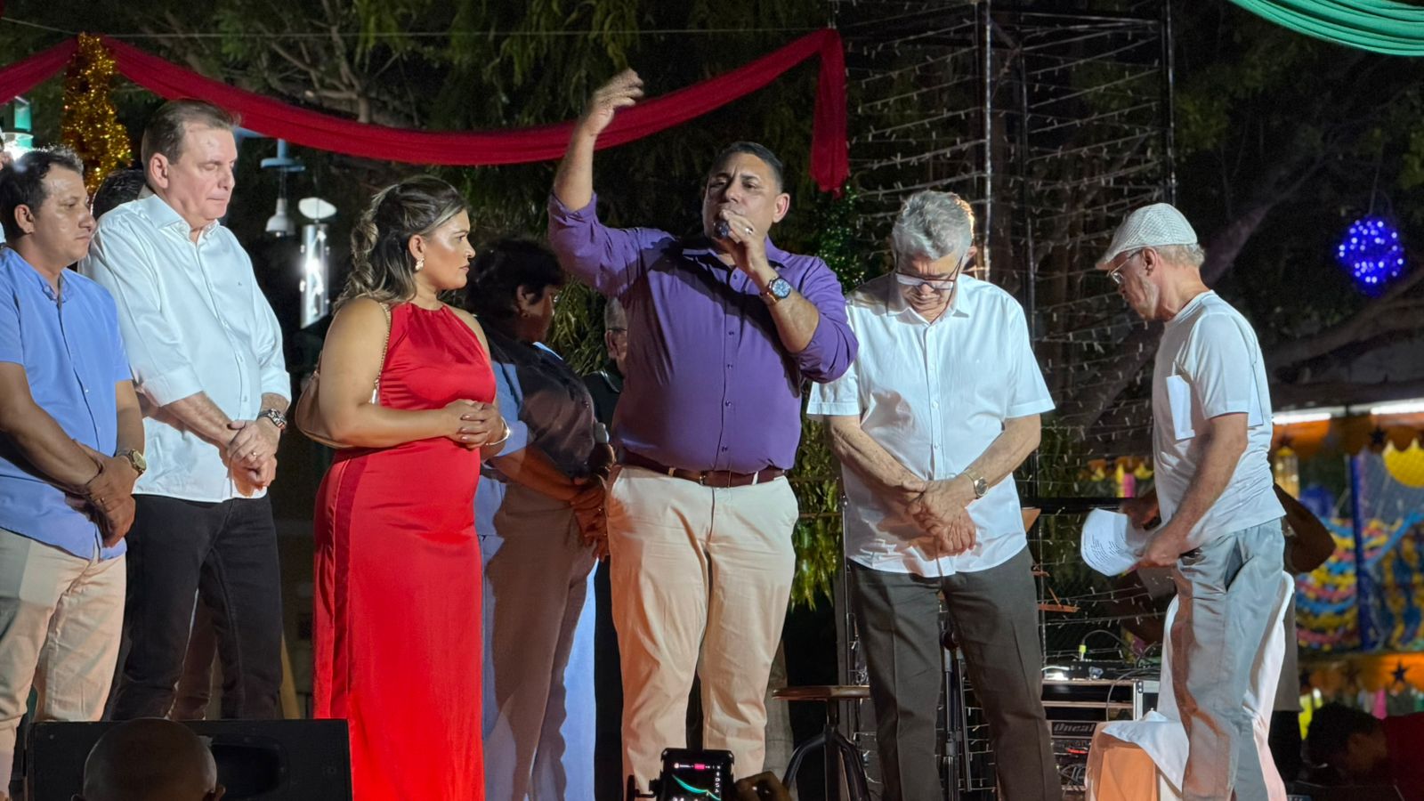 Ao lado do Prefeito João Neto, deputado Chico Mendes participa do acendimento das luzes de natal em Aparecida chicoaparecida10 - Ao lado do Prefeito João Neto, deputado Chico Mendes participa do acendimento das luzes de natal em Aparecida