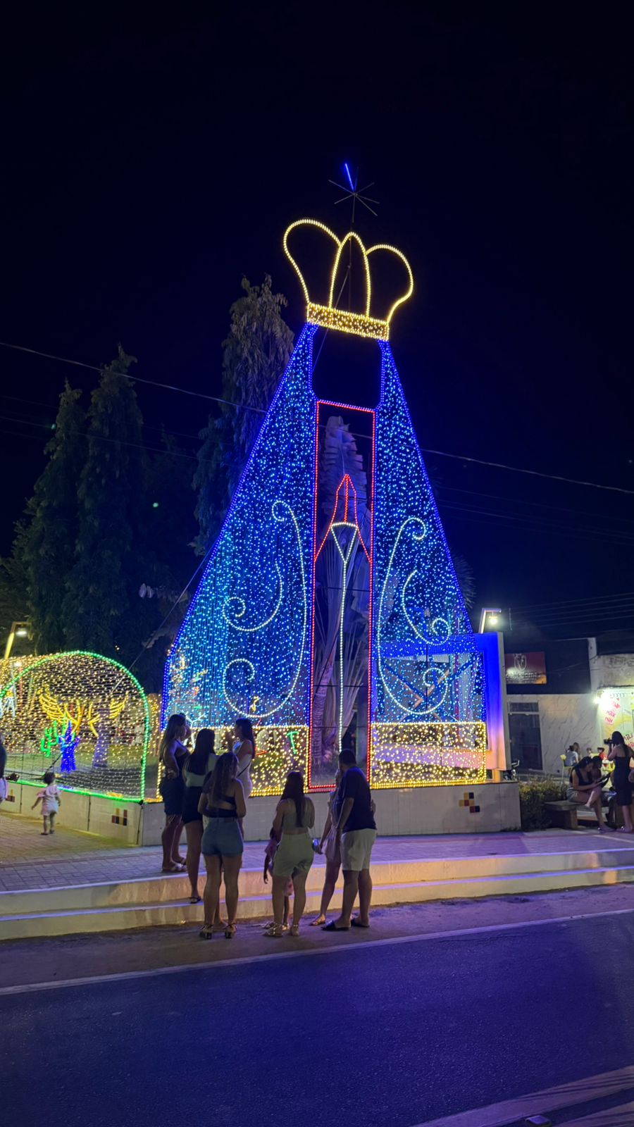 Ao lado do Prefeito João Neto, deputado Chico Mendes participa do acendimento das luzes de natal em Aparecida chicoaparecida6 - Ao lado do Prefeito João Neto, deputado Chico Mendes participa do acendimento das luzes de natal em Aparecida