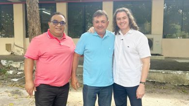 Pré-candidato a deputado estadual, Marcos Eron recebe apoio de ex-vereador de São José de Piranhas, que também declara voto em Veneziano marcos e demir 390x220 - Pré-candidato a deputado estadual, Marcos Eron recebe apoio de ex-vereador de São José de Piranhas, que também declara voto em Veneziano