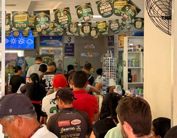 Mega da Virada movimenta casas lotéricas de Sousa nesta quarta-feira ss 600x470 - Mega da Virada movimenta casas lotéricas de Sousa nesta quarta-feira