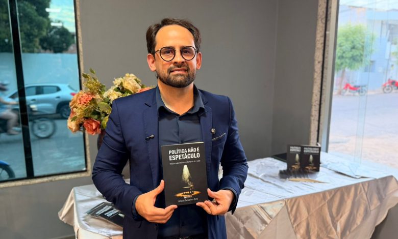Dr. Athaíde Diniz lança livro “Política não é Espetáculo” e marca lançamento de ideias e pré-candidatura à Assembleia Legislativa 00dr 780x470 - Dr. Athaíde Diniz lança livro “Política não é Espetáculo” e marca lançamento de ideias e pré-candidatura à Assembleia Legislativa
