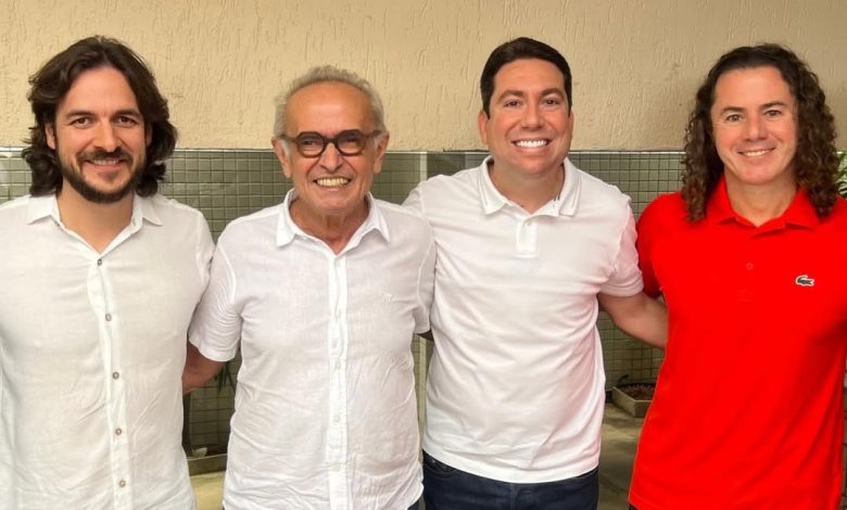 Deputado Felipe Leitão destaca união política em anúncio do apoio do PSD de Pedro Cunha Lima à pré-candidatura de Cícero Lucena ao Governo da Paraíba SaveClip.App 625256390 18311433355250400 59968386590101301 n 780x470 - Deputado Felipe Leitão destaca união política em anúncio do apoio do PSD de Pedro Cunha Lima à pré-candidatura de Cícero Lucena ao Governo da Paraíba