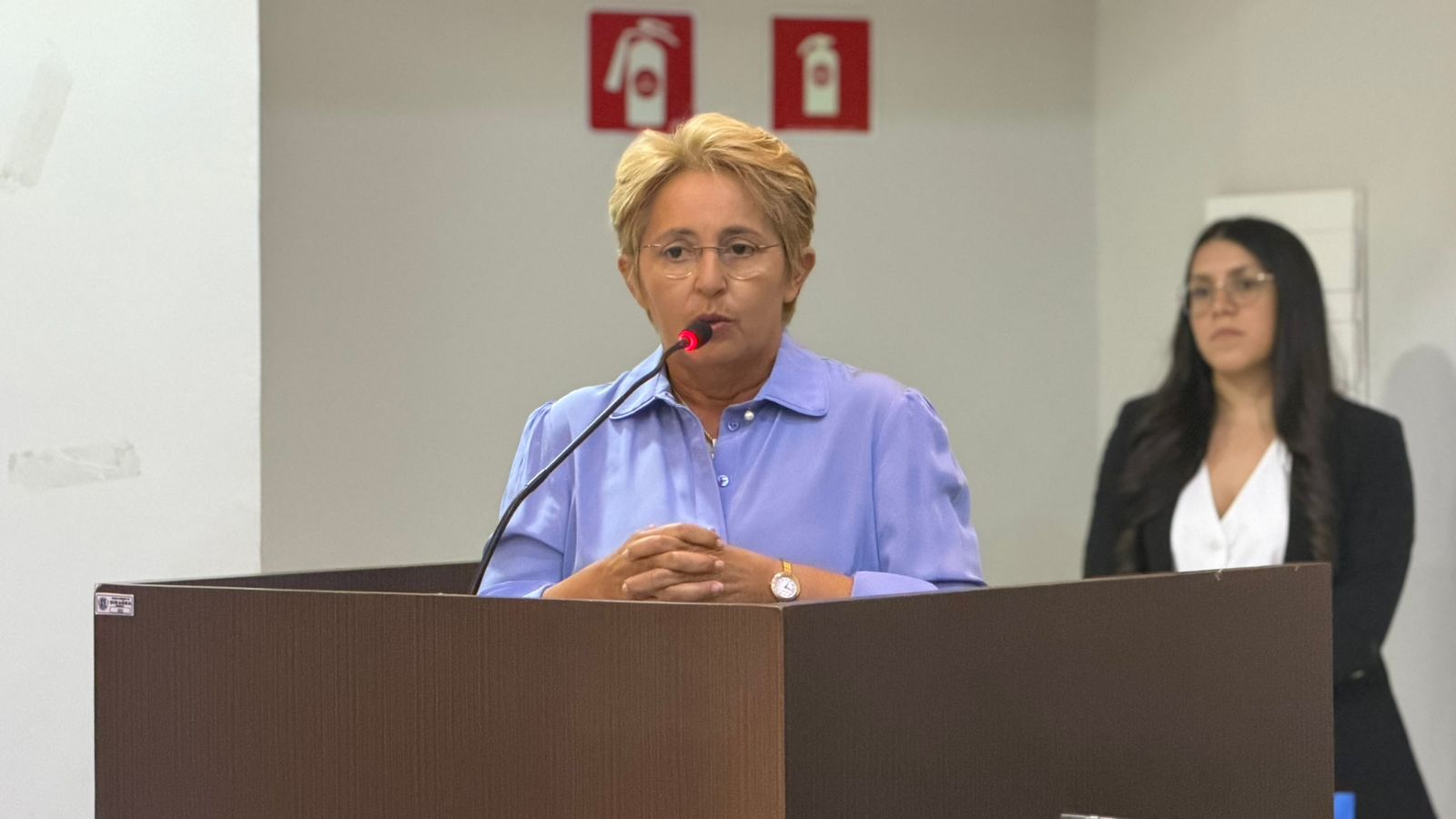 Toinho Magalhães é empossado novo presidente da Câmara Municipal de Uiraúna em sessão solene lotada UNA03 - Toinho Magalhães é empossado novo presidente da Câmara Municipal de Uiraúna em sessão solene lotada