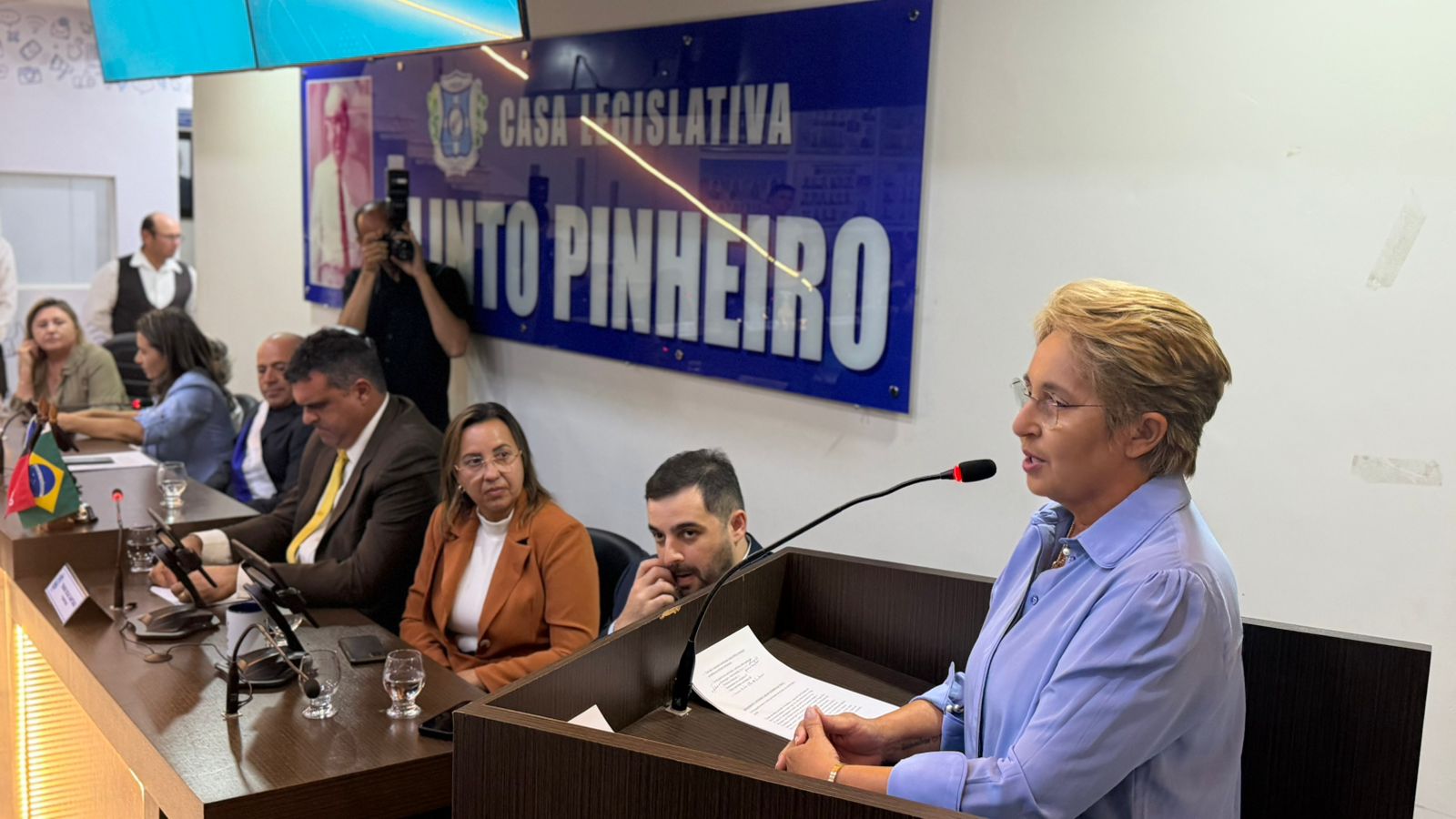 Toinho Magalhães é empossado novo presidente da Câmara Municipal de Uiraúna em sessão solene lotada UNA04 - Toinho Magalhães é empossado novo presidente da Câmara Municipal de Uiraúna em sessão solene lotada