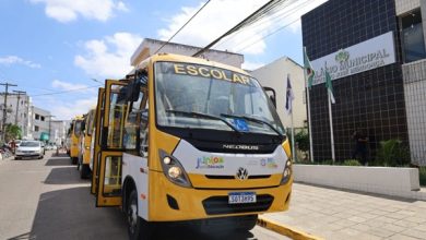 Belo Jardim recebe cinco novos ônibus escolares e amplia frota escolar do município; investimento é de mais de R$ 2,2 milhões bbj 390x220 - Belo Jardim recebe cinco novos ônibus escolares e amplia frota escolar do município; investimento é de mais de R$ 2,2 milhões